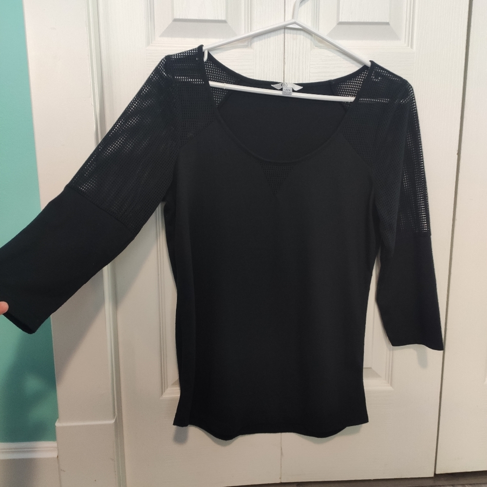 Volcom top Women's Large
